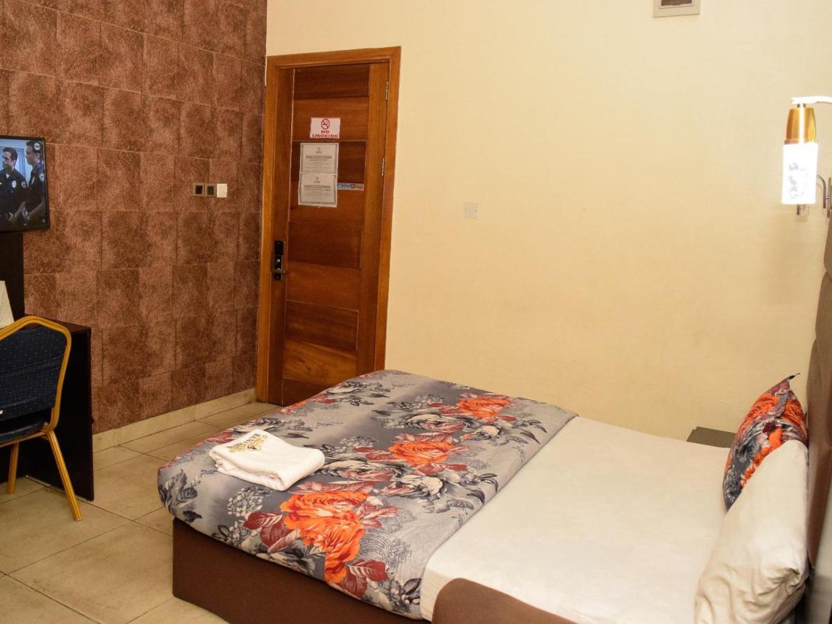 Bana Hotel & Suites Lagos Kültér fotó