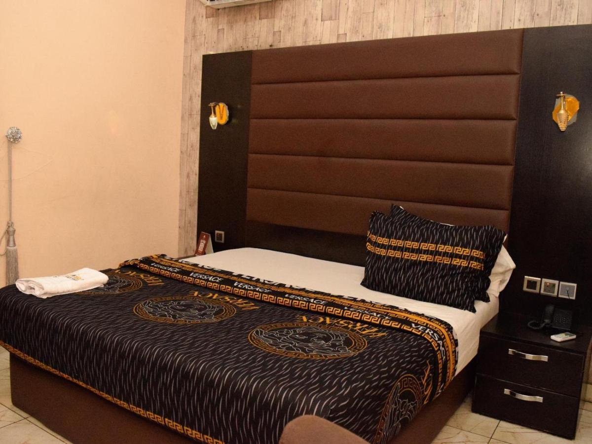 Bana Hotel & Suites Lagos Kültér fotó