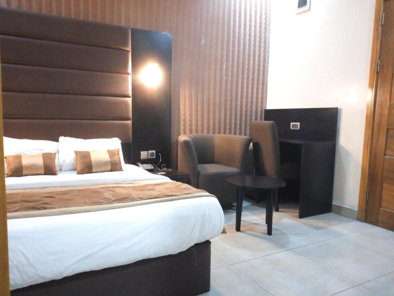 Bana Hotel & Suites Lagos Kültér fotó