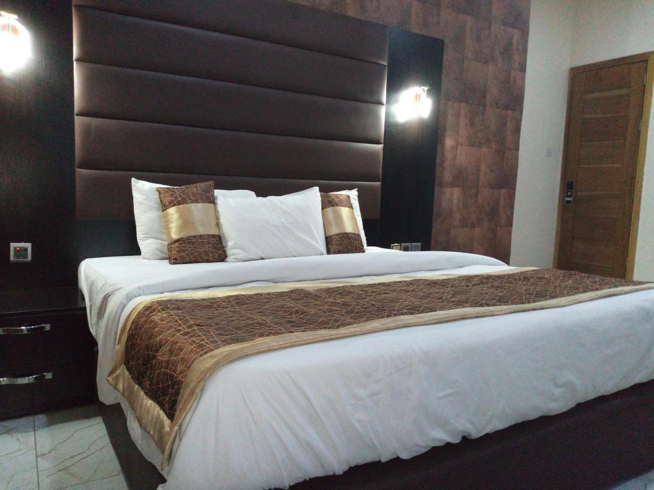 Bana Hotel & Suites Lagos Kültér fotó