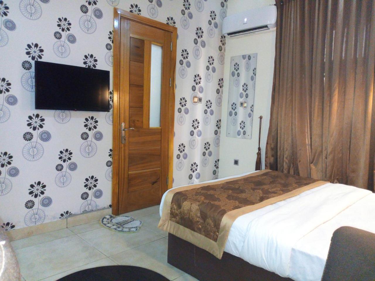Bana Hotel & Suites Lagos Kültér fotó