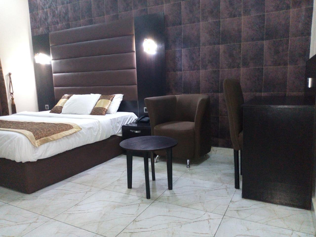 Bana Hotel & Suites Lagos Kültér fotó