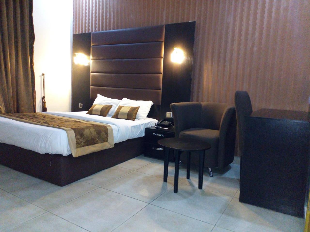 Bana Hotel & Suites Lagos Kültér fotó